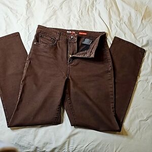 EUC Jeans Style & Co. Excellent condition Brown Size 8